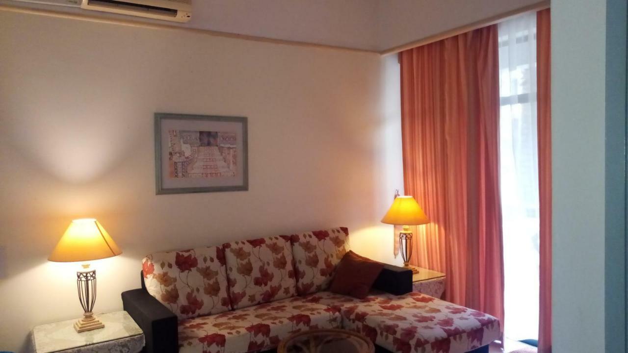 Aparthotel Costa Mahkota Malacca Exterior foto