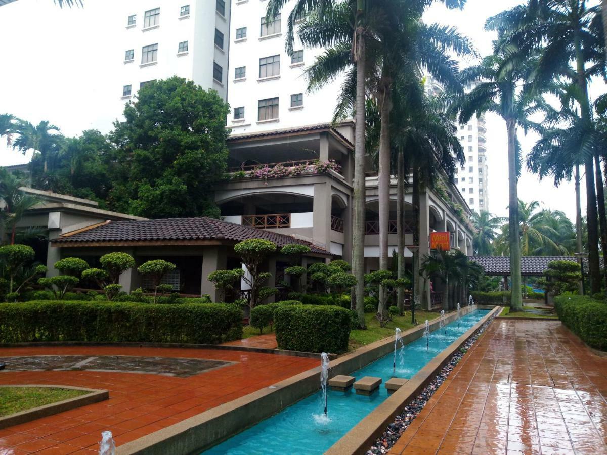 Aparthotel Costa Mahkota Malacca Exterior foto